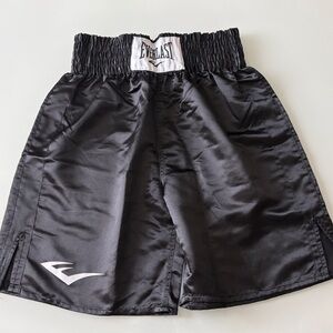 Everlast Black  Satin Boxing Trunks Sz XL